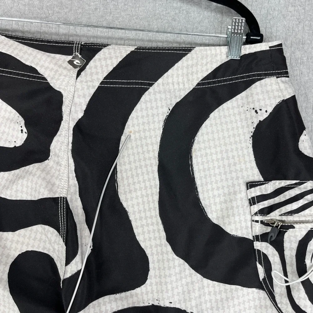 Vintage Rip Curl Boardshorts Men 38 Fits 36 Taylor Knox Skull Zebra Houndstooth